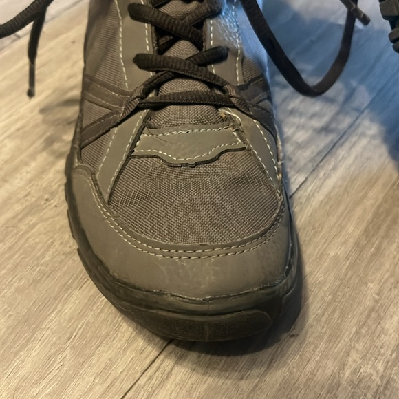 Hiking Boots - Picture 3 of 11